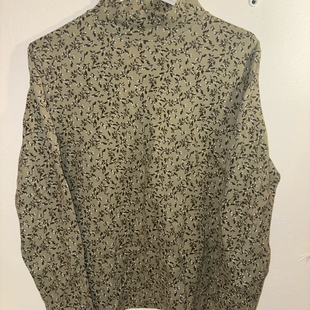 Croft & Barrow Green Floral Turtleneck Sweater